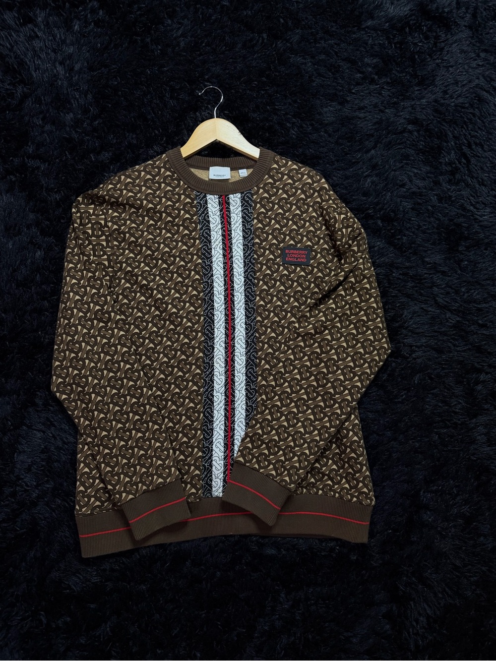 Burberry sweater